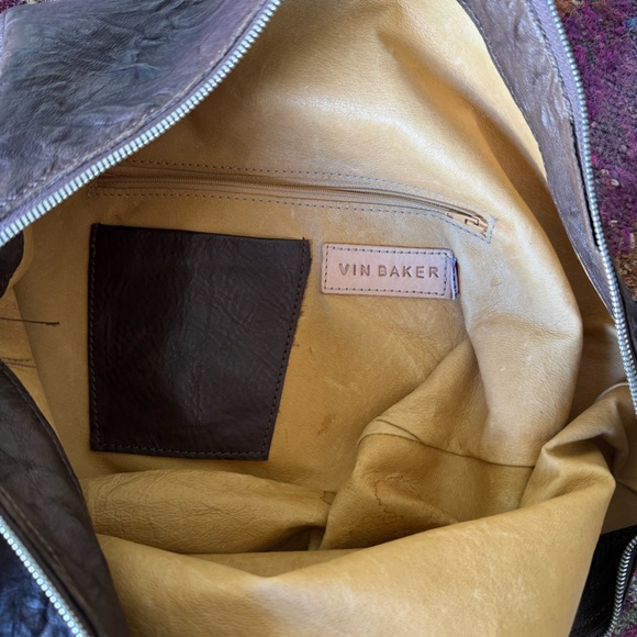 Vin Baker Crinkle Brown Leather Sling - Picture 4 of 5